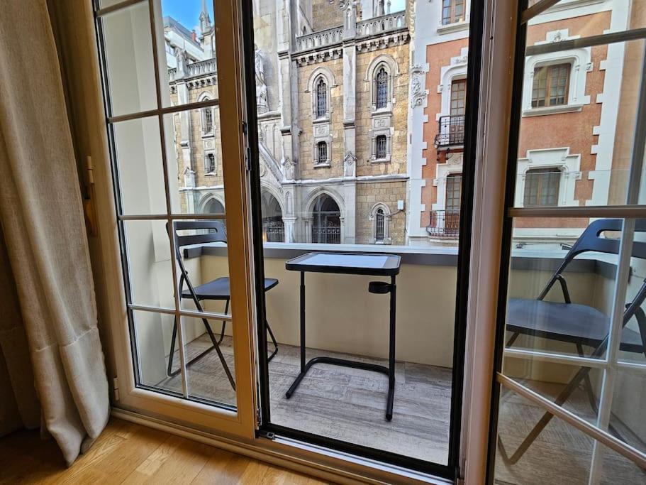 636A Gran Apartamento En Pleno Centro Oviédo Exterior foto