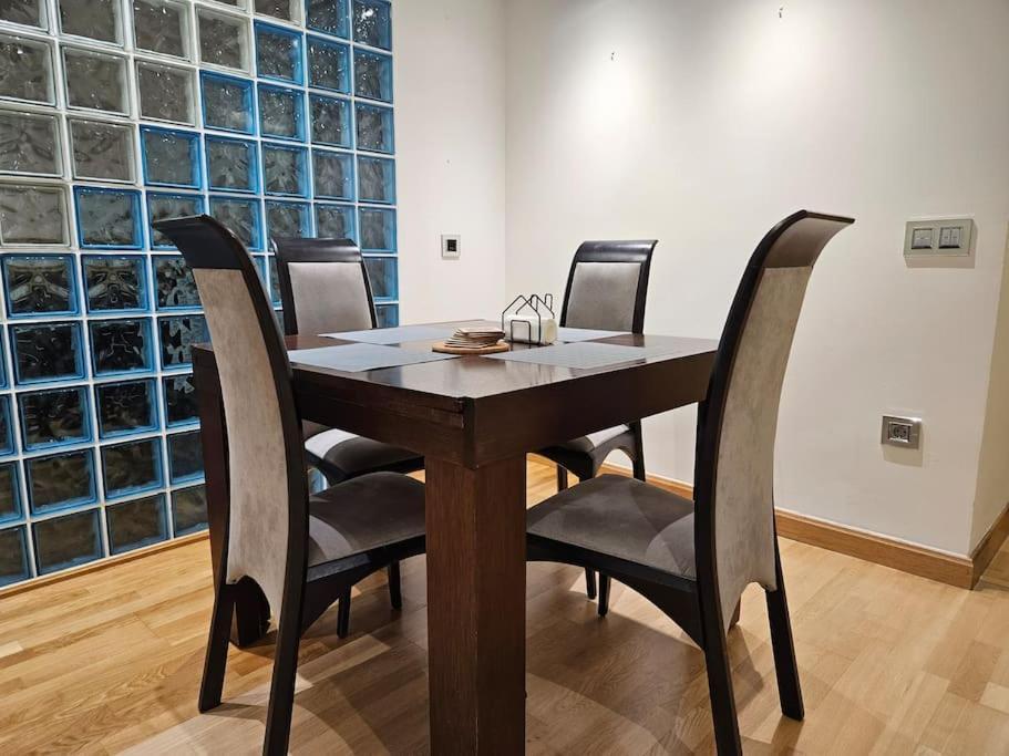 636A Gran Apartamento En Pleno Centro Oviédo Exterior foto